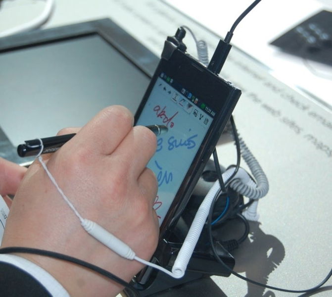 LG Optimus Vu 2 MWC