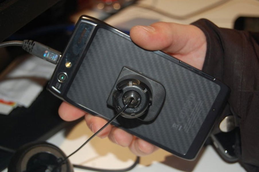 Imagen trasera del Motorola razr