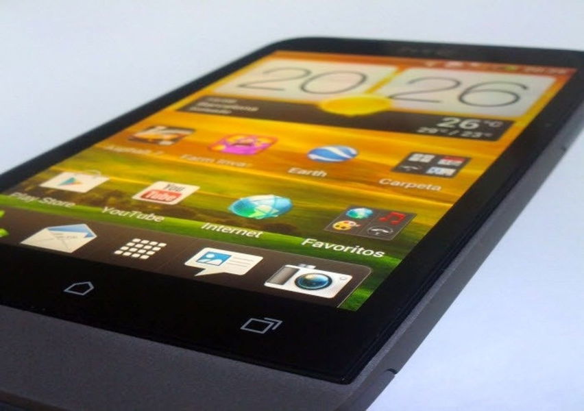HTC One V