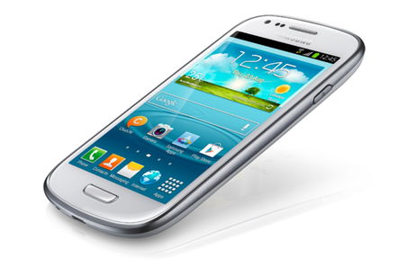 Samsung presenta el Galaxy S III mini, el nuevo hermano "pequeño" del Galaxy S III Samsung presenta el Galaxy S III mini, el nuevo hermano "pequeño" del Galaxy S III