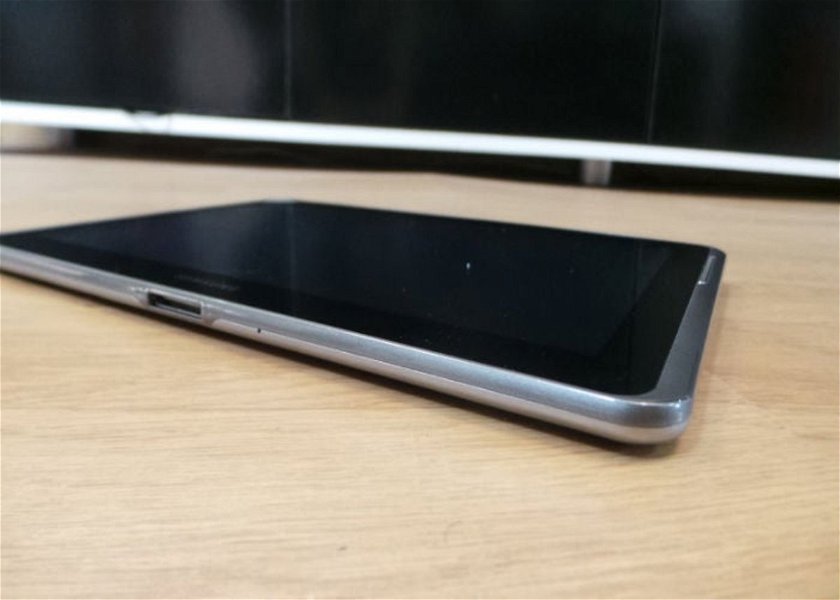 Samsung Galaxy Tab 2 lateral
