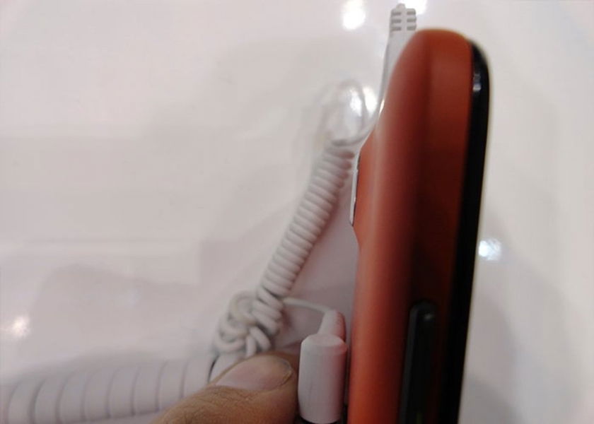 MWC 2013 | Alcatel quiere volver a ser competitiva presentándonos, el Alcatel One Touch Idol Ultra