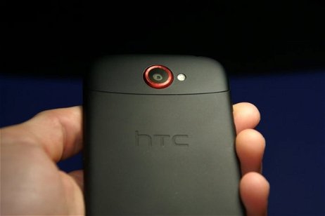 HTC se podría adelantar nuevamente a Samsung en el diseño de sus dispositivos