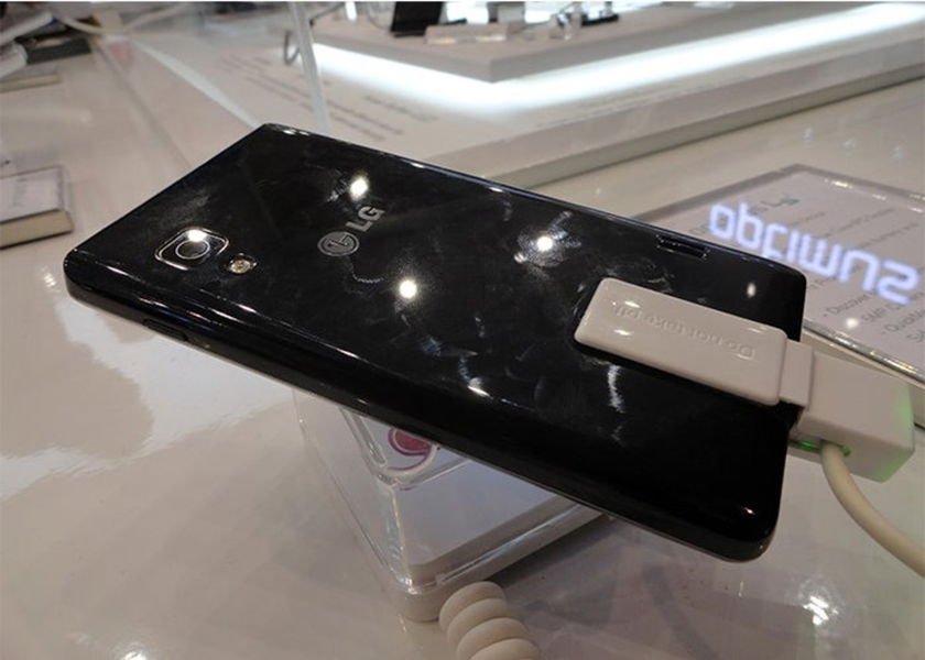 MWC 2013 | LG L5 II, el mediano de una nueva familia algo saturada