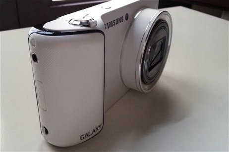 Recordando cuando Samsung lanzó la Galaxy Camera, una cámara digital con Android incorporado