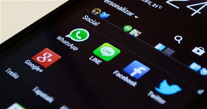 WhatsApp continúa con su renovación y añade un widget para la pantalla de bloqueo