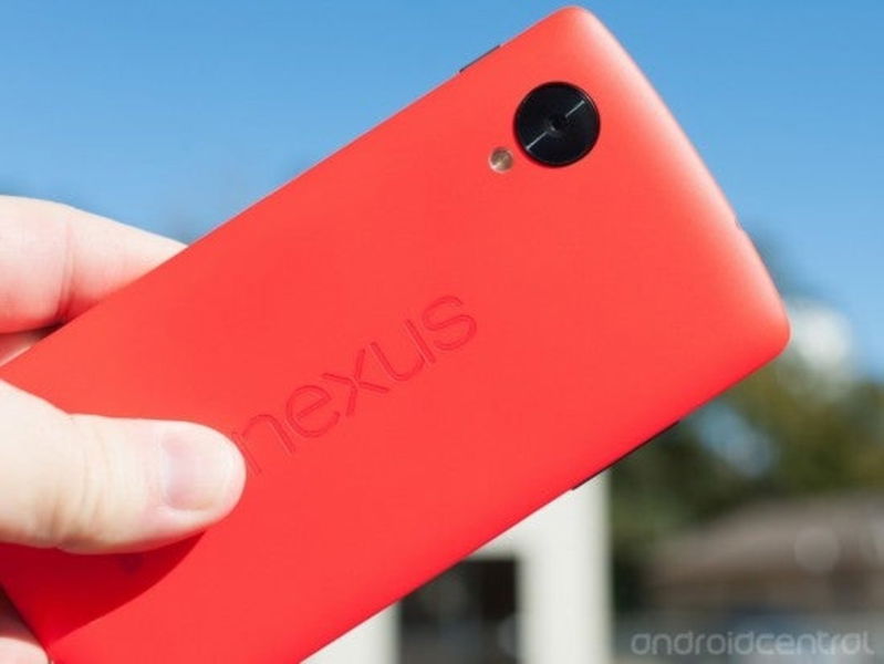 Vídeo unboxing del Google Nexus 5 rojo brillante