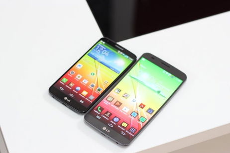 Comparamos en vídeo el LG G Flex con el LG G2