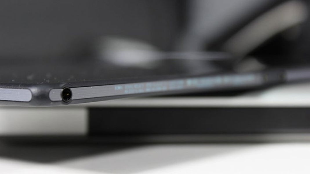 Detalle del canto en la Sony Xperia Z2 Tablet