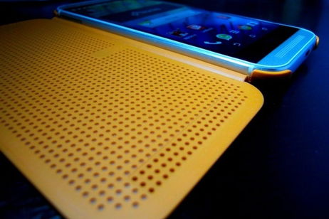 HTC Dot View, analizamos la carcasa inteligente de los taiwaneses HTC Dot View, analizamos la carcasa inteligente de los taiwaneses