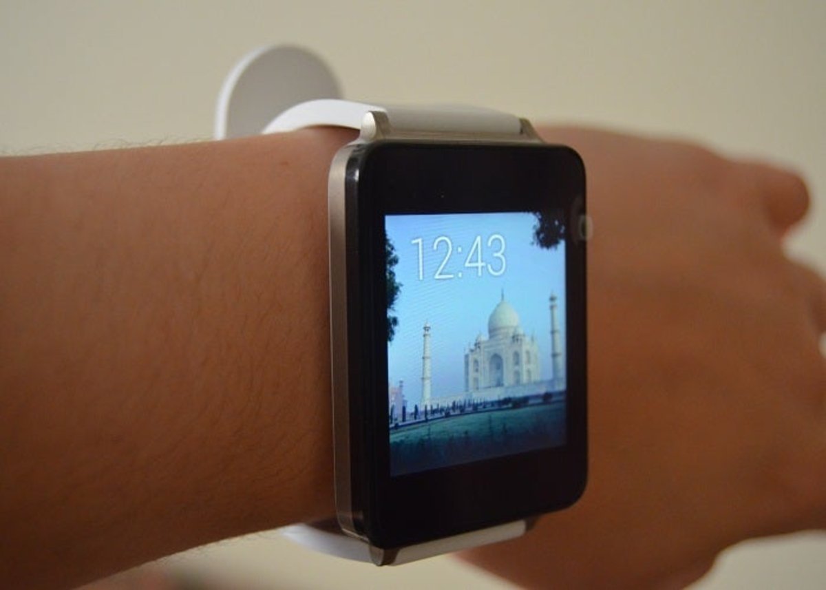 LG G Watch stand by