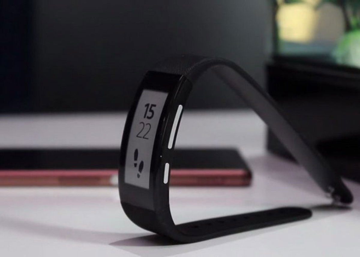 Primeras impresiones de Sony Smartwatch 3 y Smartband Talk