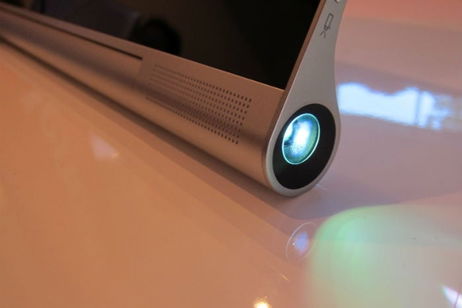 Probamos la nueva Yoga Tablet 2 Pro, ¡con proyector de hasta 50 pulgadas! Probamos la nueva Yoga Tablet 2 Pro, ¡con proyector de hasta 50 pulgadas!