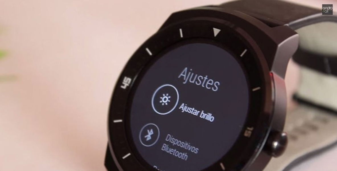 Pantalla de ajustes en el LG G Watch R