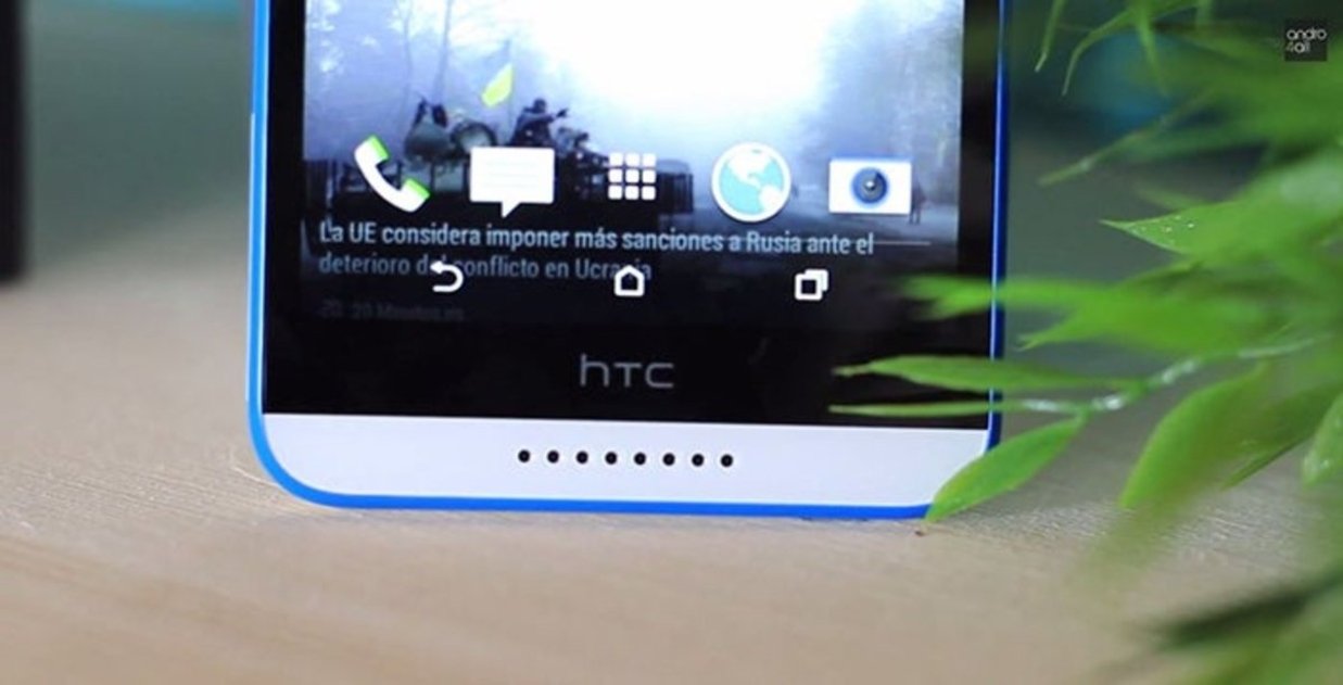 Parte inferior frontal con altavoz del HTC Desire 820