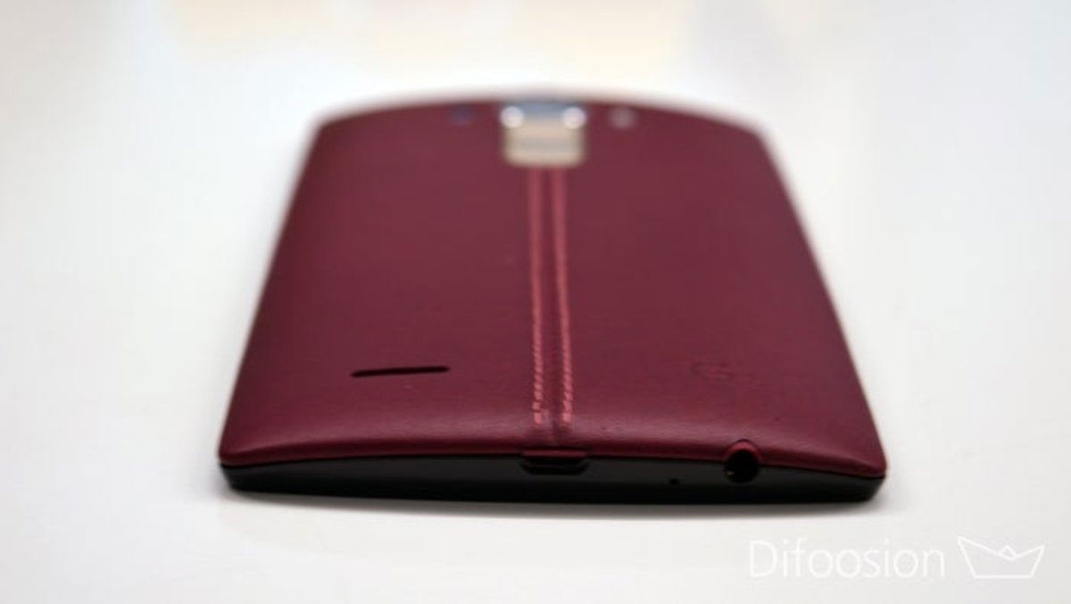 LG G4 cuero diseño