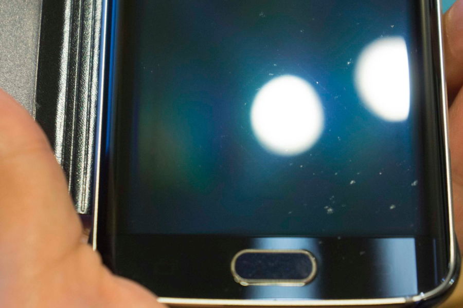 ¿Es la Clear View la culpable de los rasguños en la pantalla del Samsung Galaxy S6 edge?