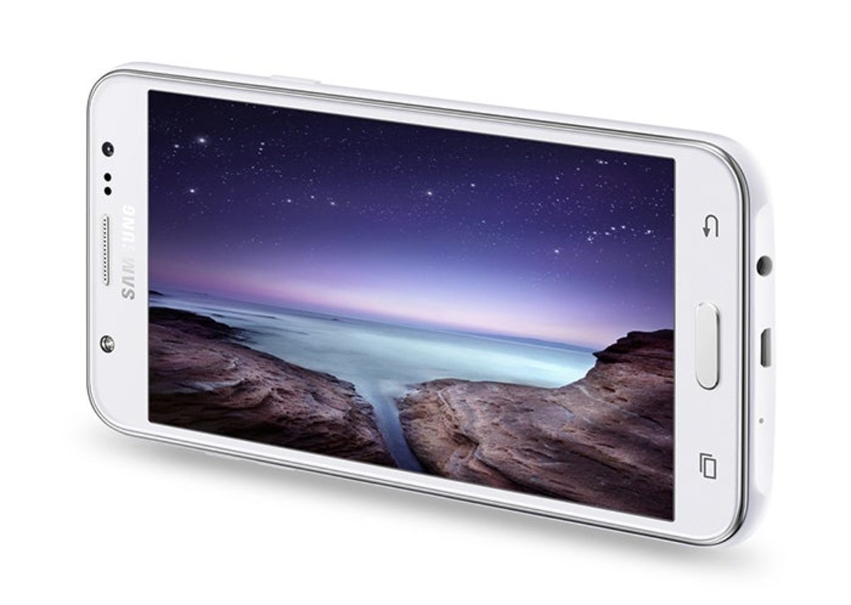 Samsung Galaxy J5 en color blanco