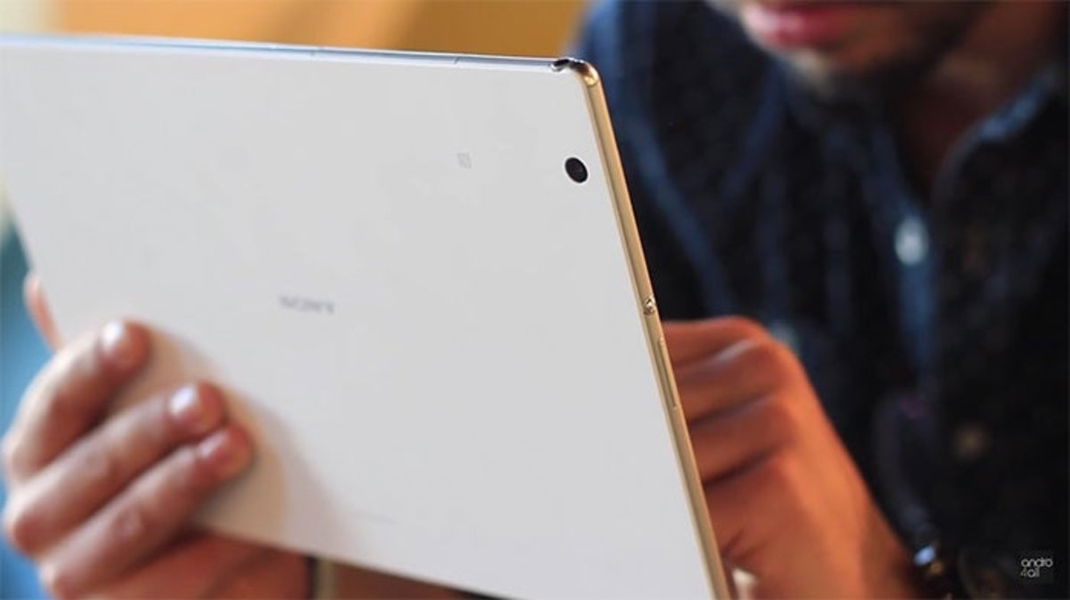 Parte trasera de la Sony Xperia Z4 Tablet