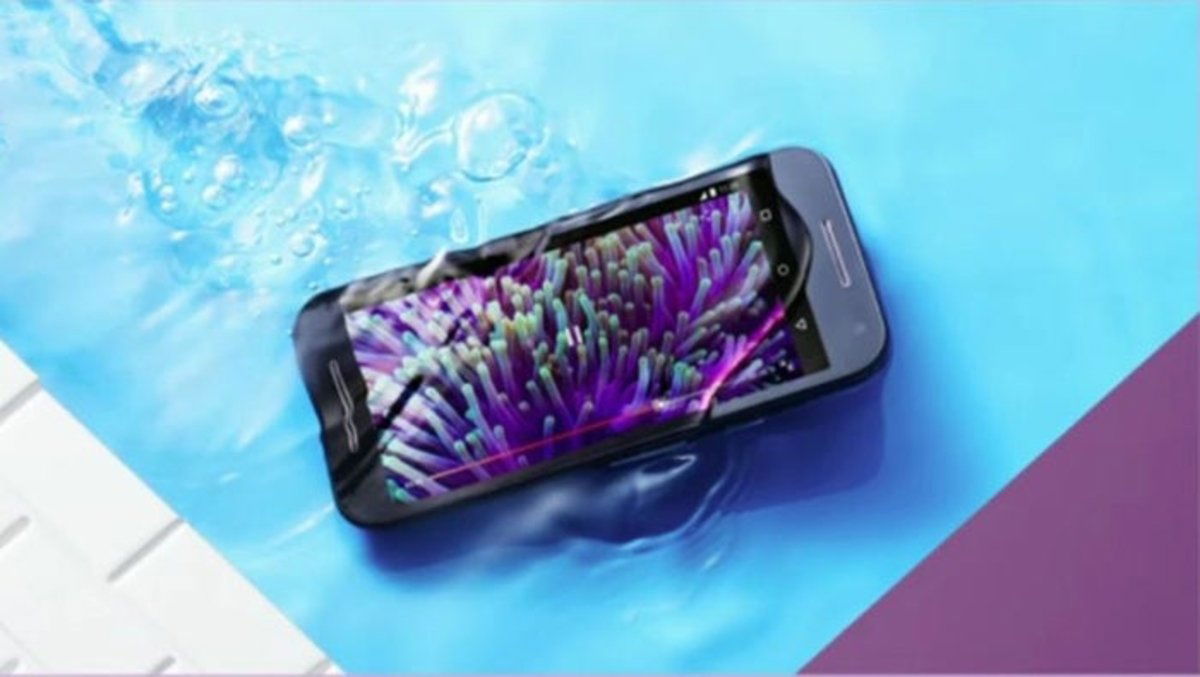 Moto G 2015 bajo el agua