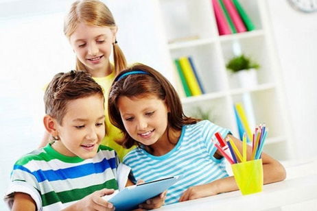 Otro escándalo: Miles de apps en Android monitorizan y envÃan datos de los niños Otro escándalo: Miles de apps en Android monitorizan y envÃan datos de los niños