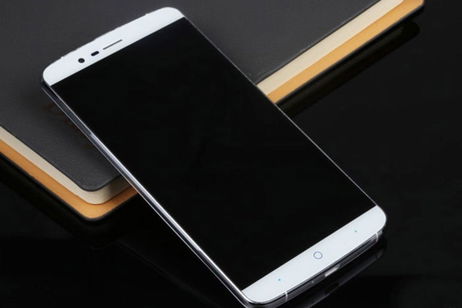 Elephone P8000, un phablet que por menos de 150 euros tienes que ver Elephone P8000, un phablet que por menos de 150 euros tienes que ver