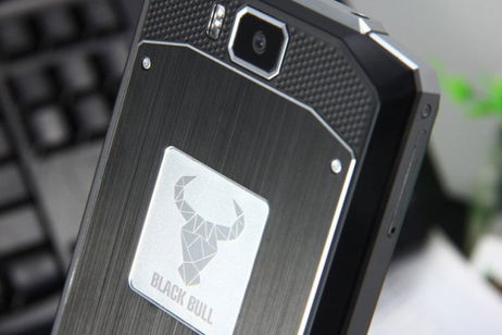 OUKITEL K10000, el smartphone que promete hasta 15 días entre carga y carga OUKITEL K10000, el smartphone que promete hasta 15 días entre carga y carga