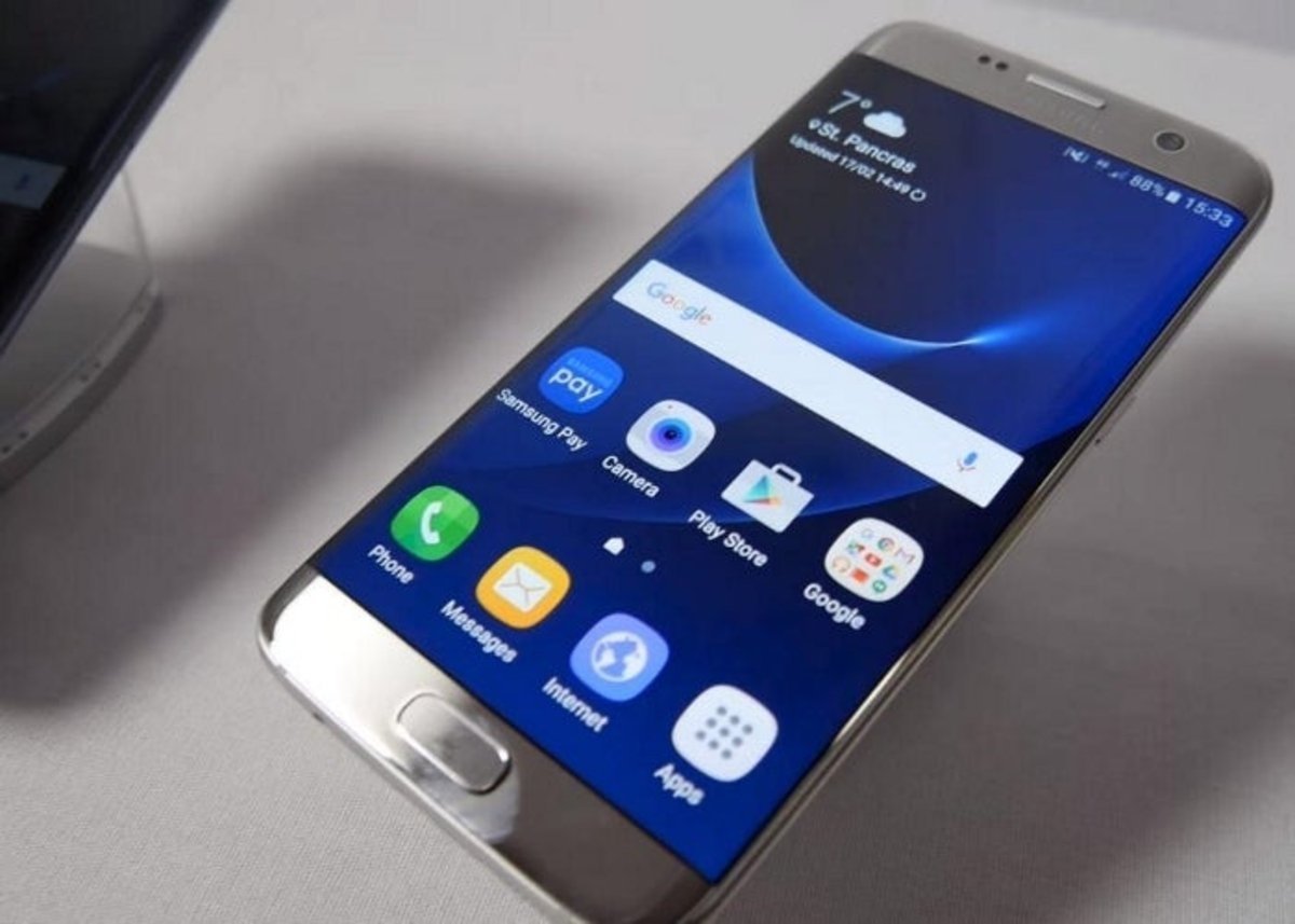 Samsung Galaxy S7 edge plata pantalla