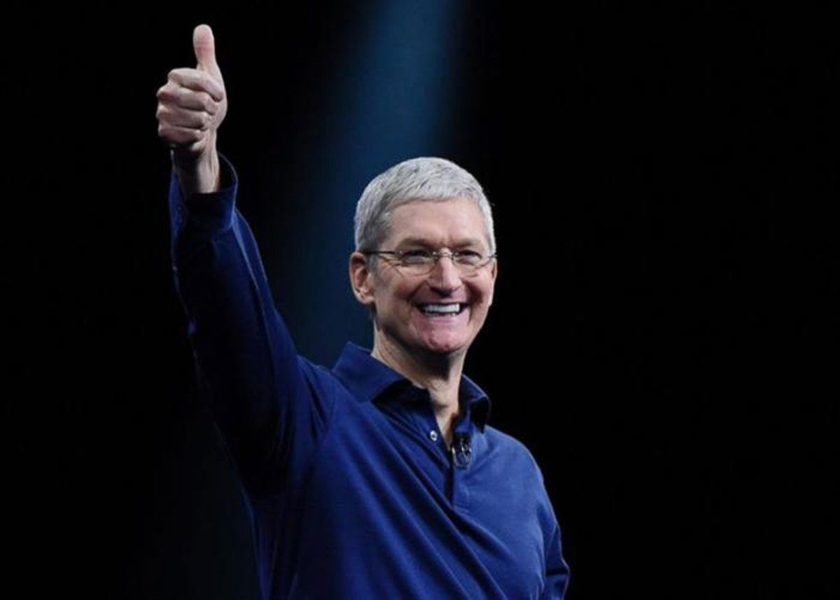 Tim-Cook-victorioso-700x500