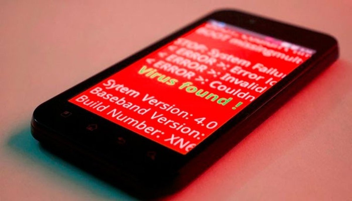Un nuevo malware puede borrar todo tu teléfono y hasta hacer llamadas sin tu permiso