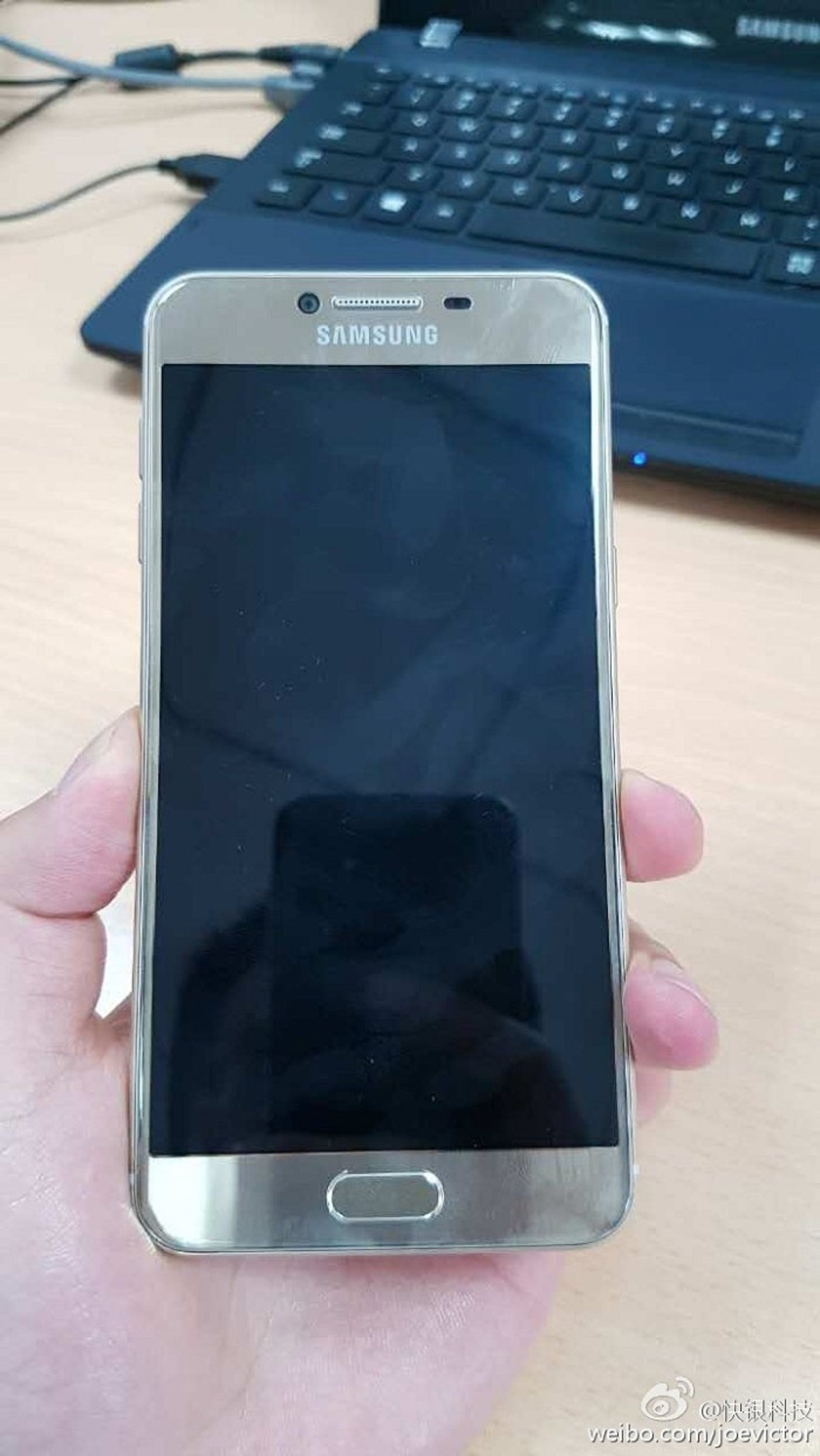 Samsung Galaxy C5 (4)