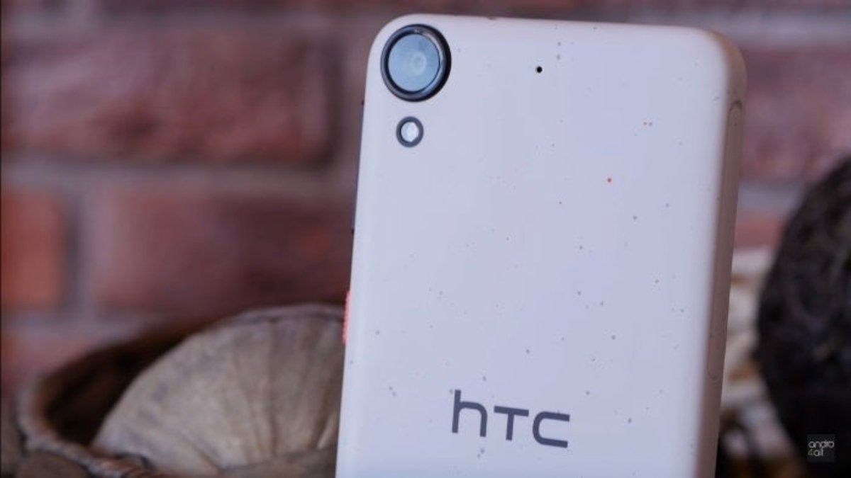 HTC Desire 530 trasera