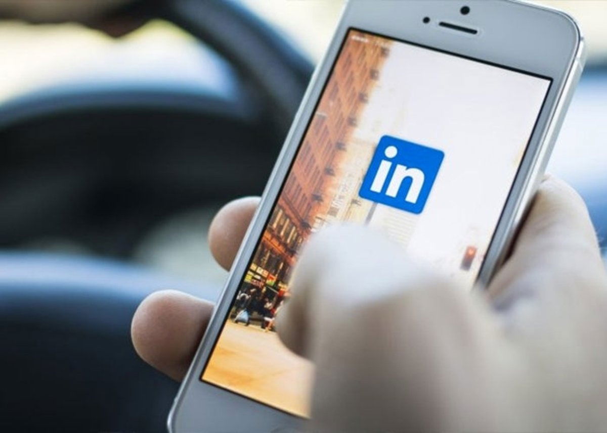 linkedinmobile-700x500