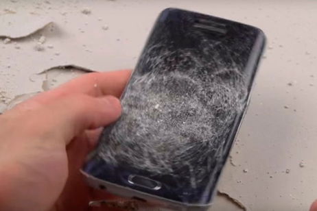 Si tu móvil pasa demasiado tiempo en el suelo, vas a querer pagar por este nuevo material Si tu móvil pasa demasiado tiempo en el suelo, vas a querer pagar por este nuevo material