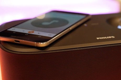 ¡Sé el alma de la fiesta con los nuevos altavoces inalámbricos de Philips! ¡Sé el alma de la fiesta con los nuevos altavoces inalámbricos de Philips!