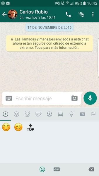 ¡WhatsApp ya permite buscar GIFs en Giphy y enviarlos desde la propia app!