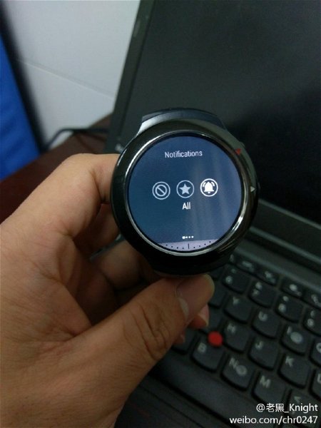 El smartwatch de HTC con Android Wear se deja ver en nuevas imágenes