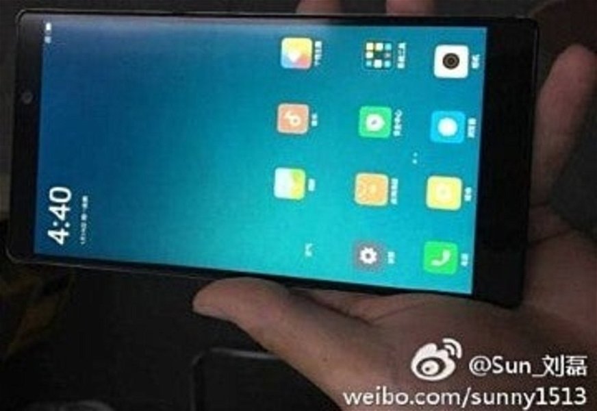 Aparecen nuevas imágenes filtradas del Xiaomi Mi 6, esta vez con la pantalla encendida