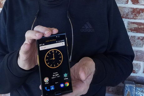 Este es el John McAfee Privacy Phone, el smartphone anti hackers "más seguro del mundo" Este es el John McAfee Privacy Phone, el smartphone anti hackers "más seguro del mundo"