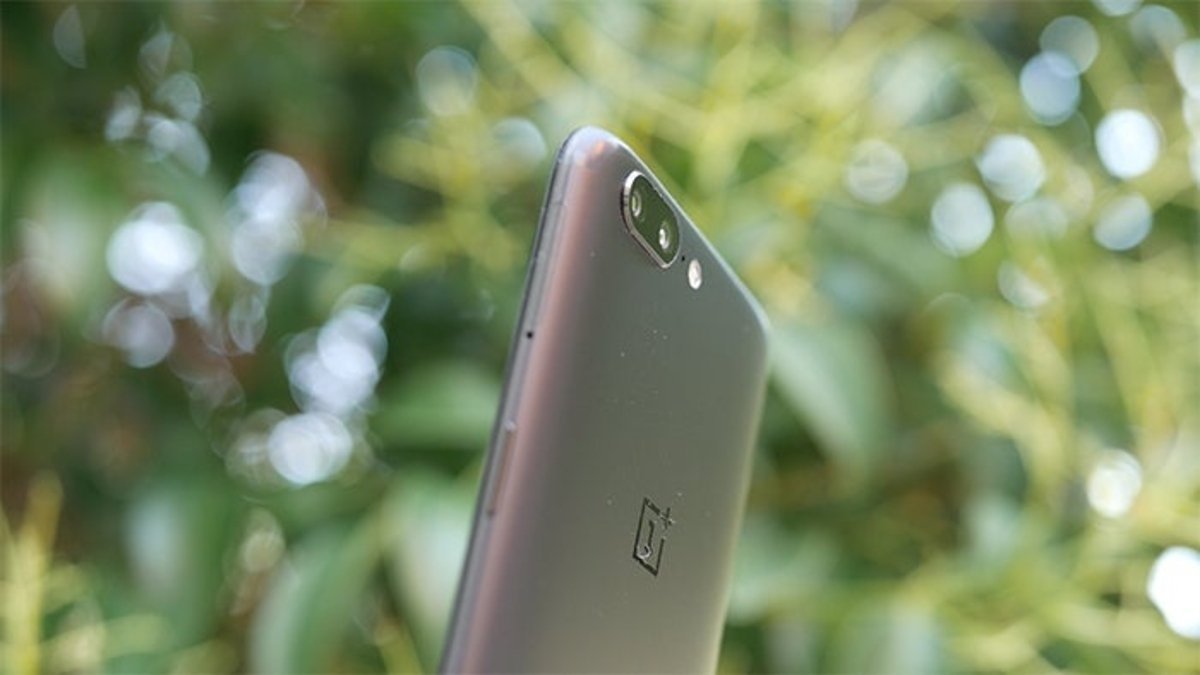 OnePlus 5, lateral