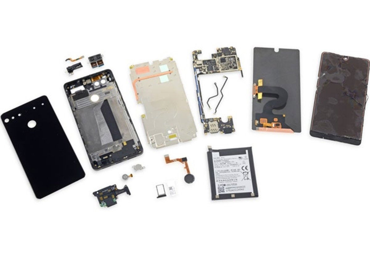 Essential PH1 en iFixit