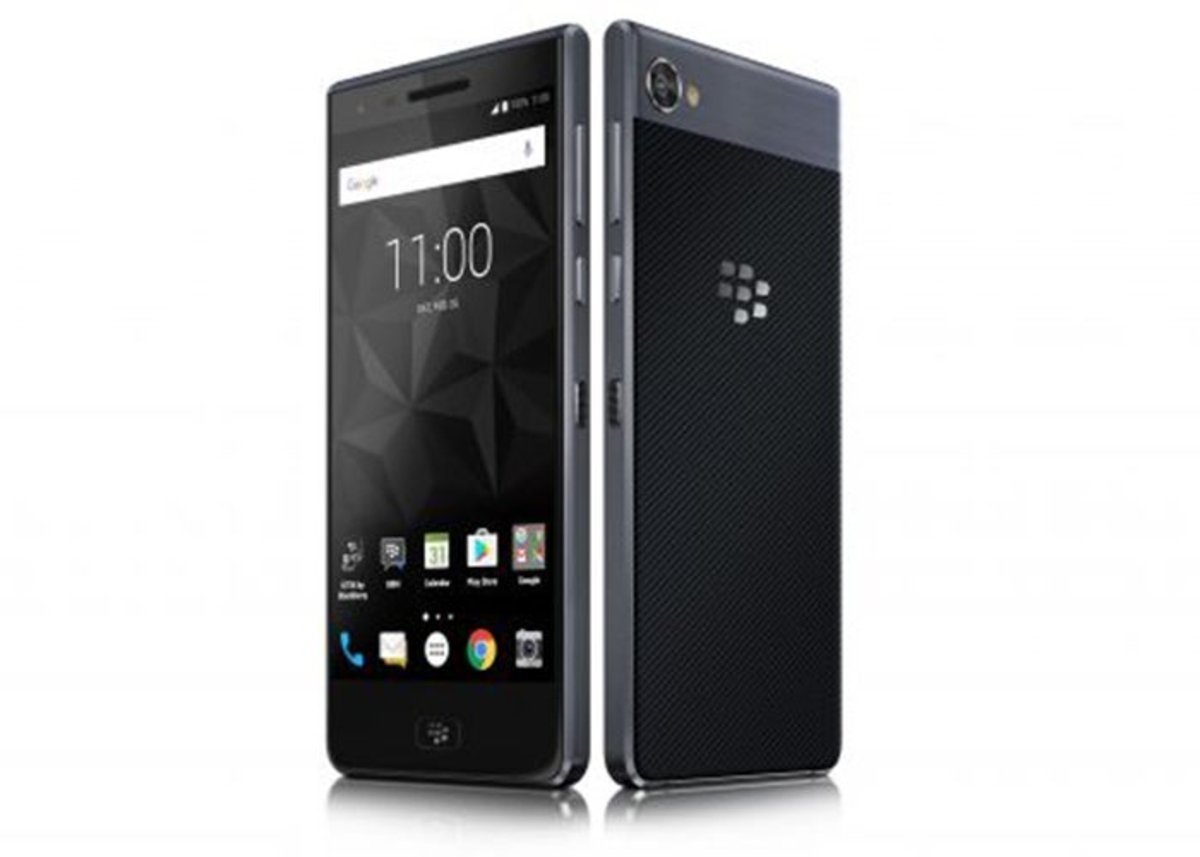 BlackBerry Motion frontal y trasera