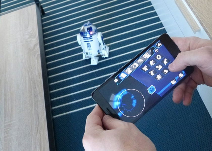 Probamos el Sphero R2-D2, así es el droide astromecánico que vas a querer que te regalen