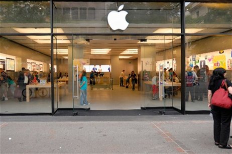 Evacuan una Apple Store por la explosión de la batería de un iPhone