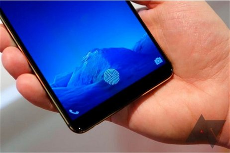 ¿Y si los mejores smartphones de 2018 no llevasen el lector dactilar bajo la pantalla?