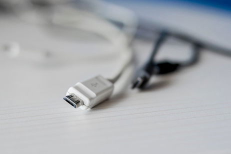 El mejor cable para cargar tu Android vale menos de 10 euros y tiene garantía de por vida El mejor cable para cargar tu Android vale menos de 10 euros y tiene garantía de por vida