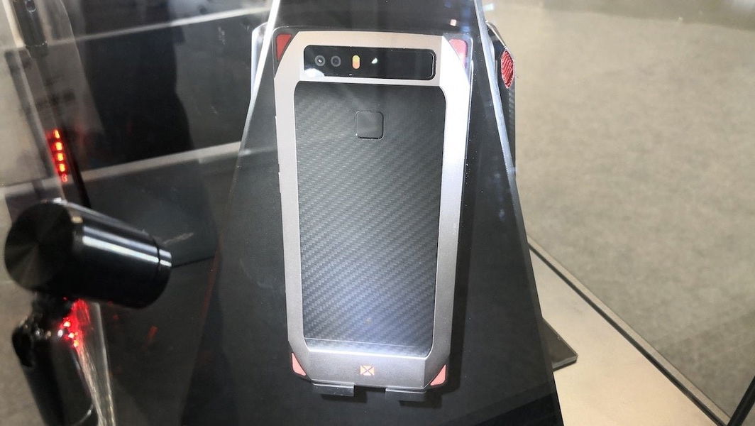 Nubia se apunta a la moda de los móviles gamer con este espectacular prototipo