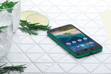 Sharp lanza el Android One S3, ¿el iPhone 5C de Android? Sharp lanza el Android One S3, ¿el iPhone 5C de Android?
