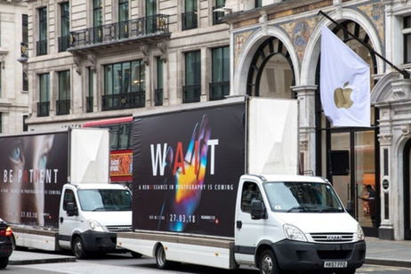 Huawei aparca a sus nuevos P20 a las puertas de la Apple Store en Londres, literalmente... Huawei aparca a sus nuevos P20 a las puertas de la Apple Store en Londres, literalmente...