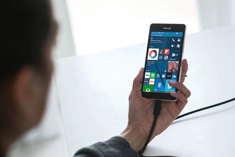 Microsoft podría lanzar su primer smartphone Android muy pronto Microsoft podría lanzar su primer smartphone Android muy pronto